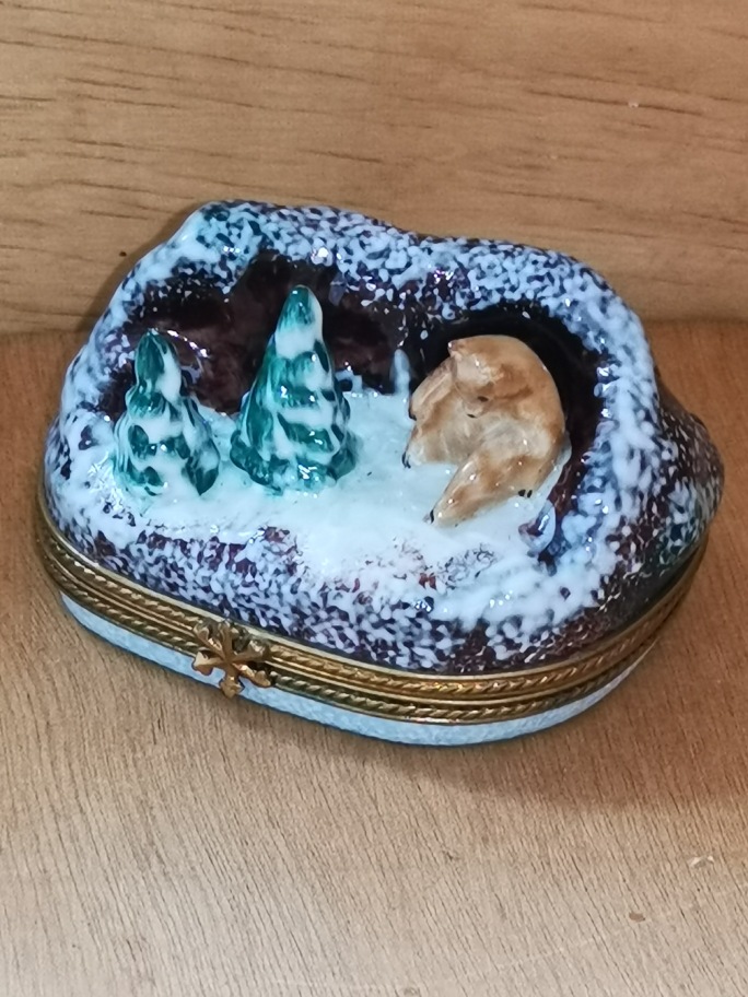 Bear Scene Limoges Diffusion